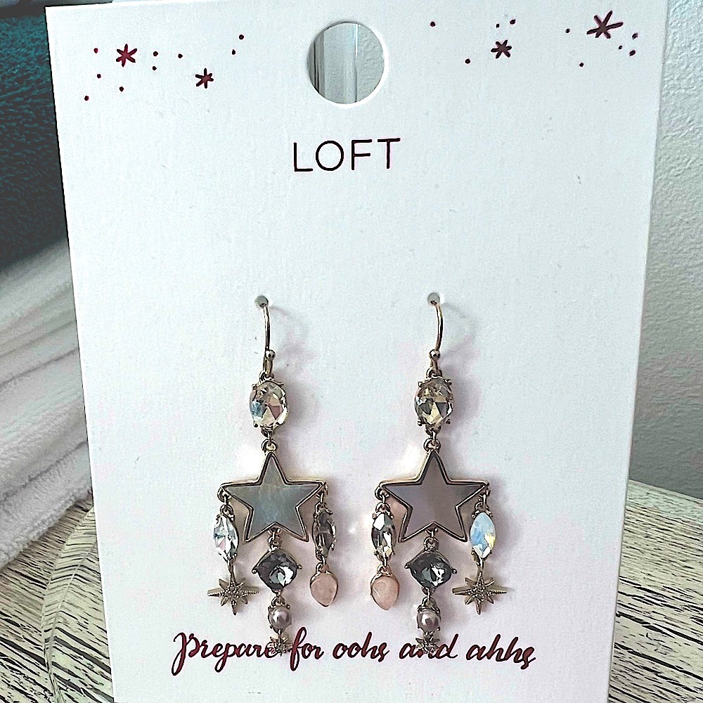 ✨NWT✨LOFT✨Earrings✨